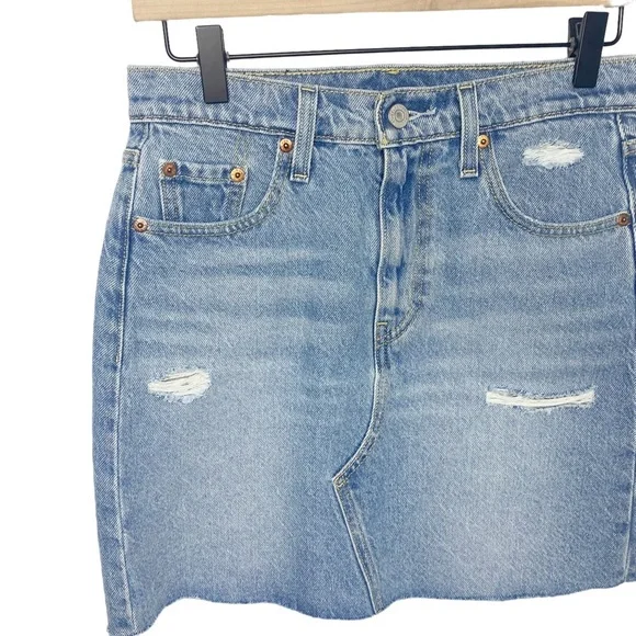 Levi’s denim skirt distressed size 26 - Picture 3 of 4